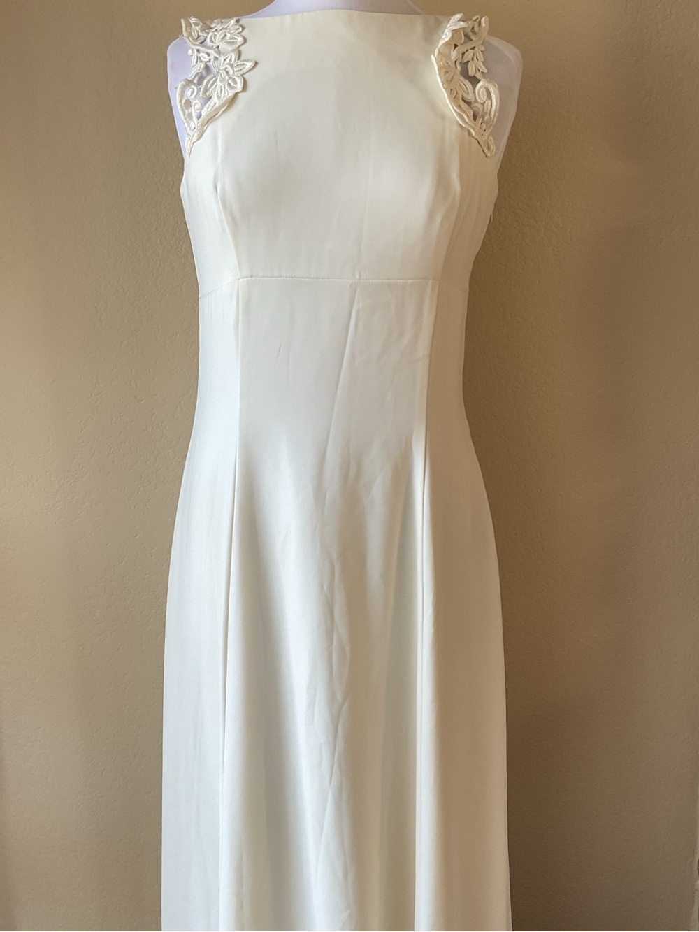 Joseph Ribkoff Cream White A-Line Gown 8 Sleeveless Lace Shoulder Wedding Dress - Picture 3 of 7